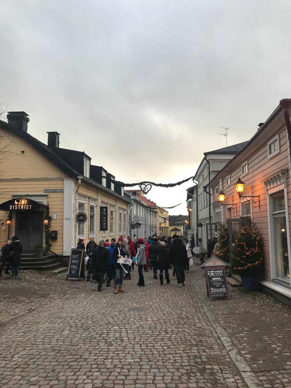 8A65C8BF-41C4-4326-ACEC-89659013D079