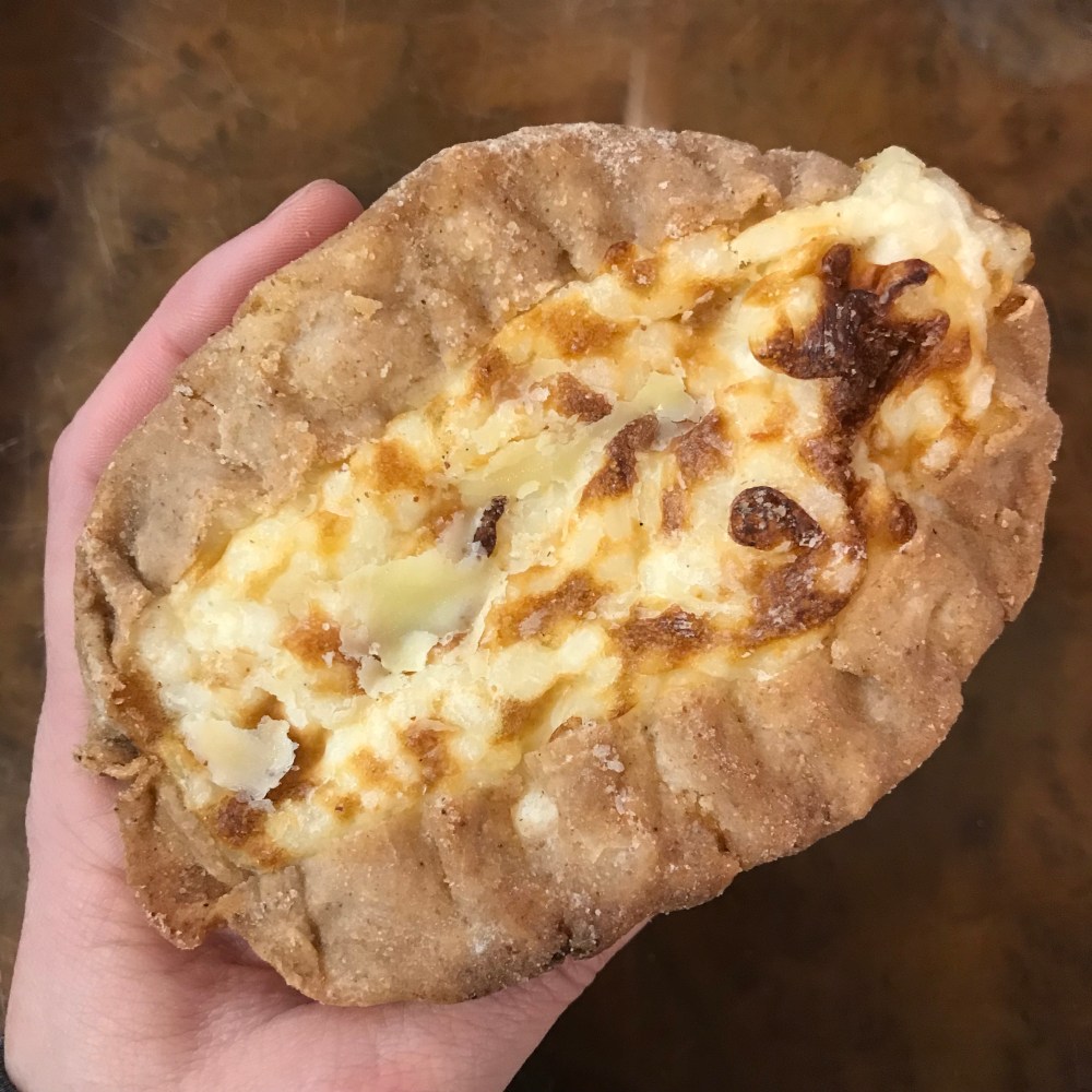 F4C3EBC1-1E2B-475C-8D28-A151A7A48DFA