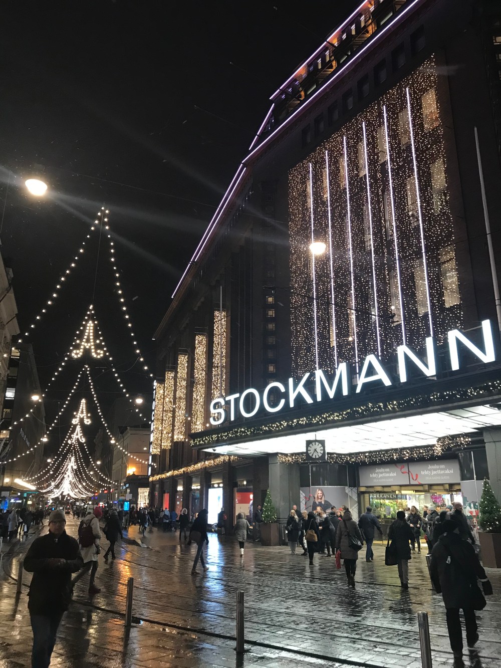 FA61D296-F4DD-4C78-A27B-3E704D0B81F9