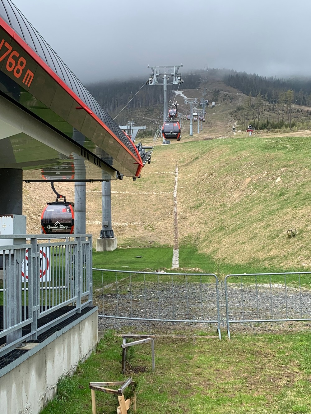 2071C50F-996E-44C5-84A8-5B10FFB713C7